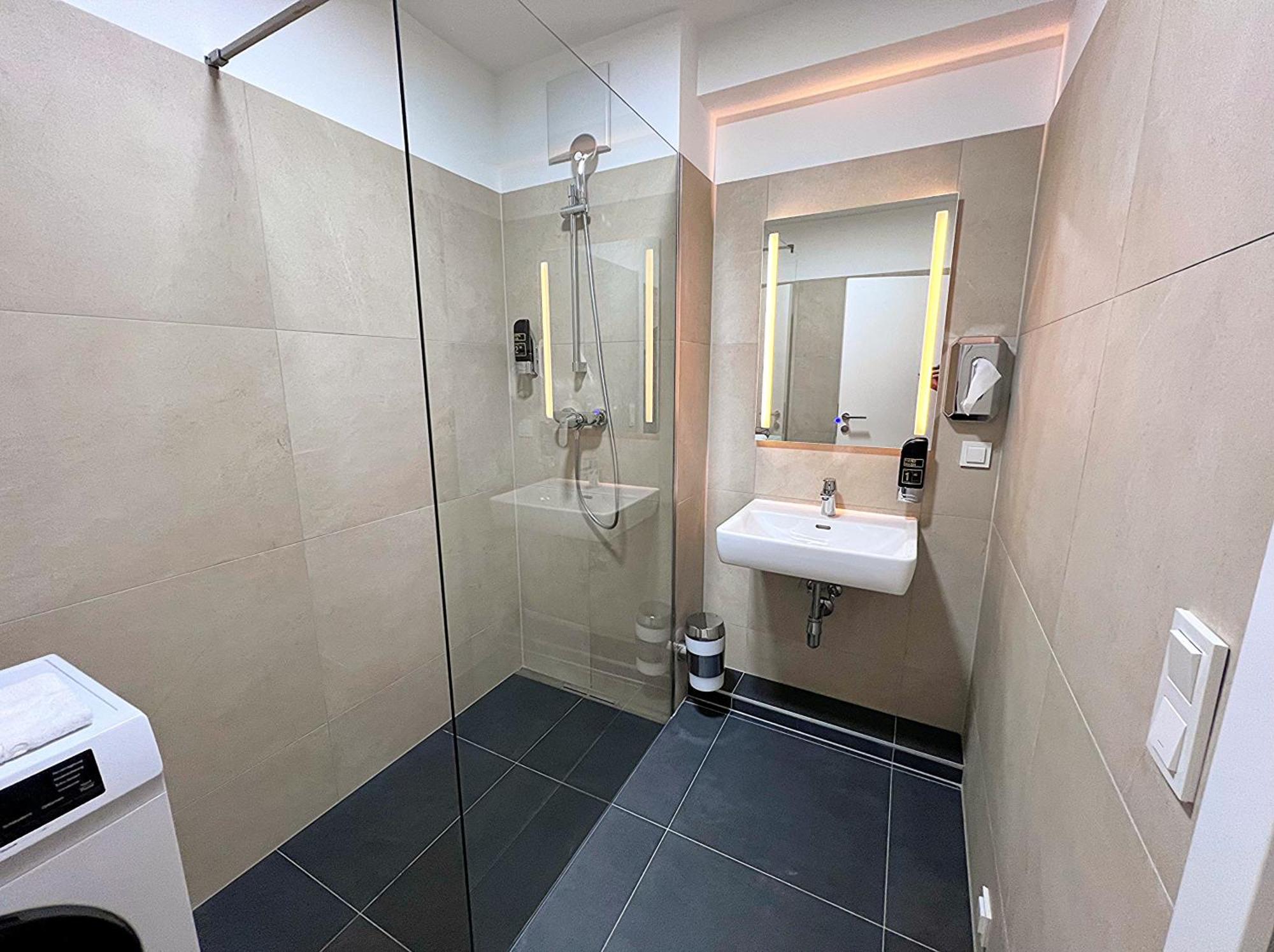Modern, New, Next To Metro - Gg13 Apartments Vienna Luaran gambar