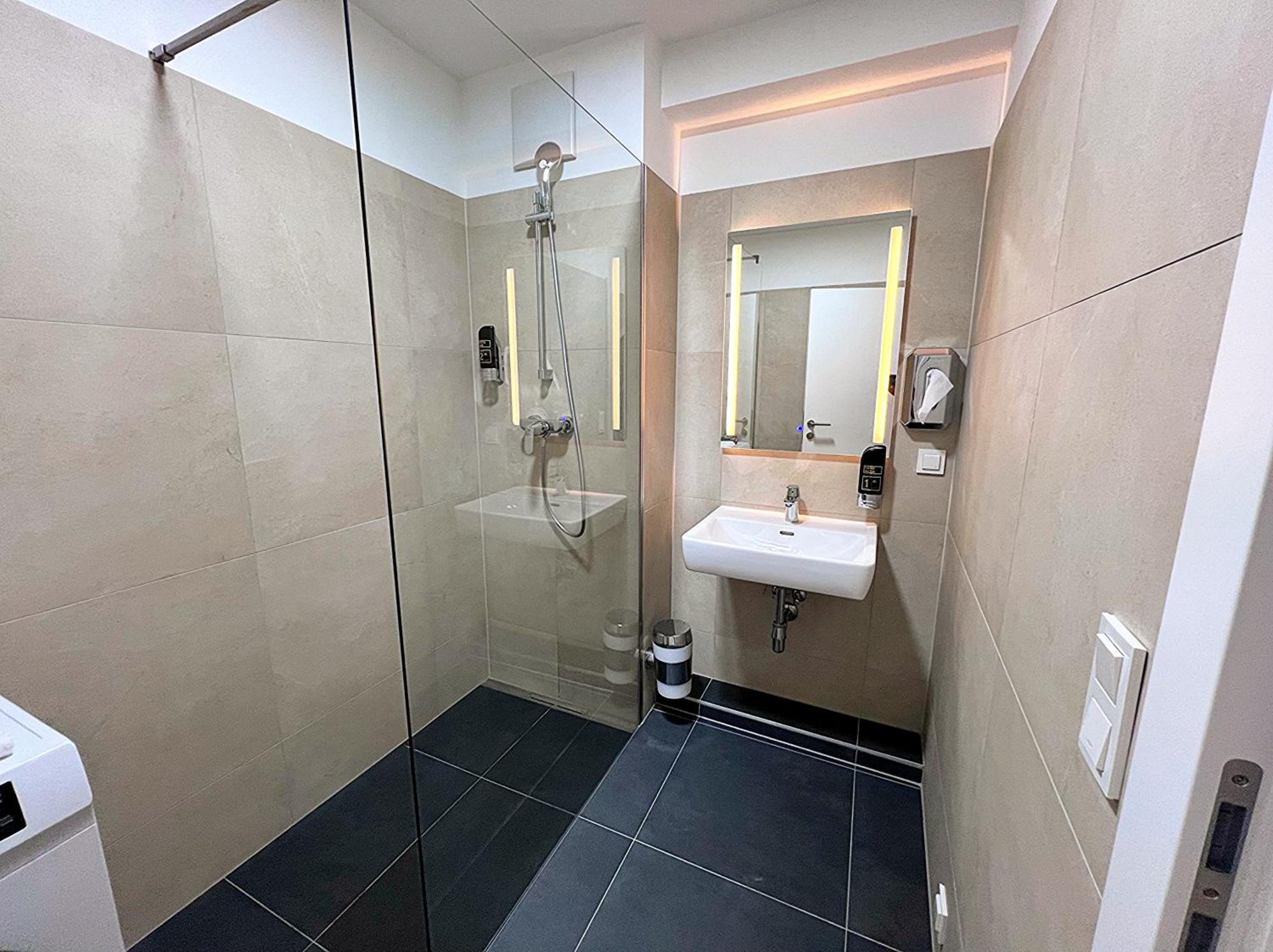 Modern, New, Next To Metro - Gg13 Apartments Vienna Luaran gambar